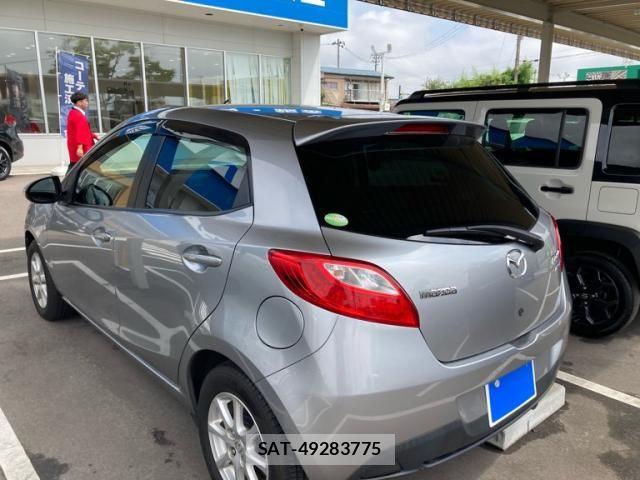 Mazda DEMIO 2012-03 8365661-17