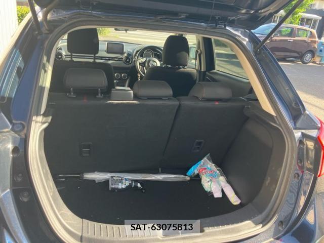 Mazda DEMIO 2016-03 8365654-6