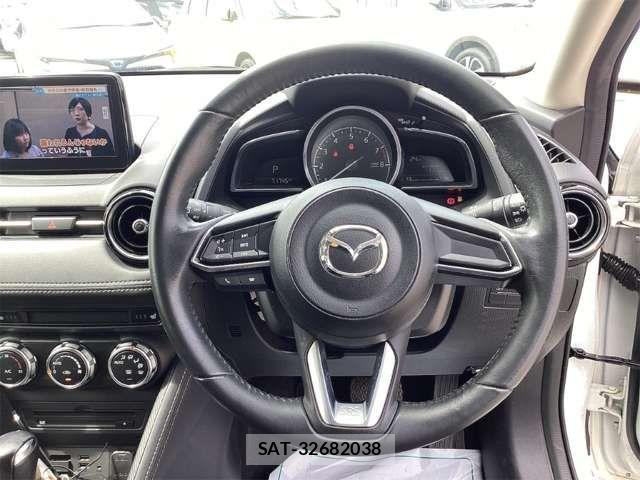 Mazda DEMIO 2018-02 8365635-1
