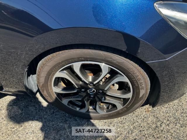Mazda DEMIO 2014-12 8365656-5