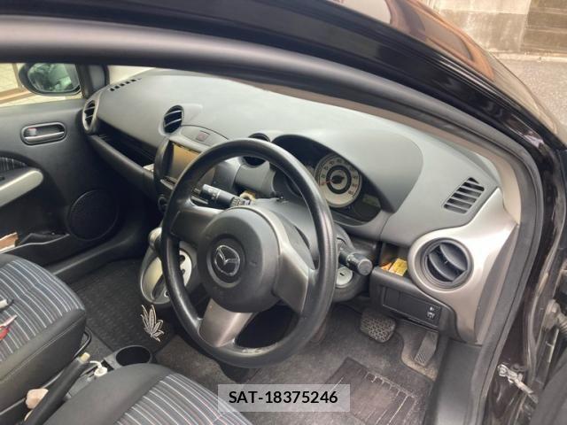Mazda DEMIO 2011-08 8365659-11