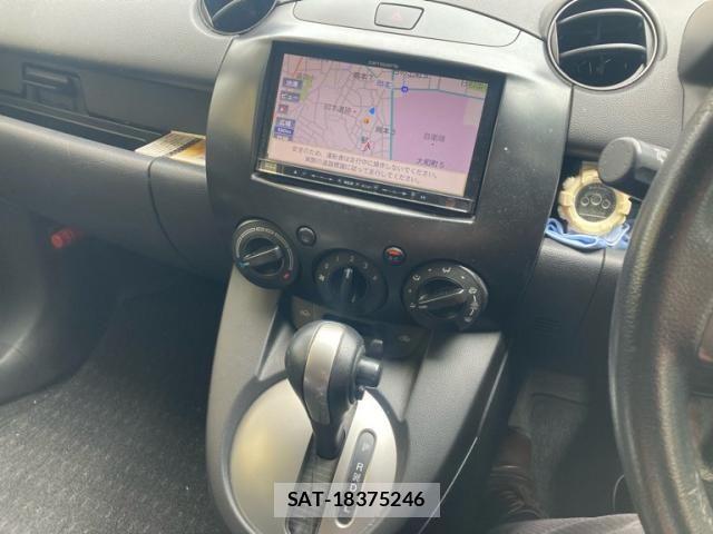 Mazda DEMIO 2011-08 8365659-18