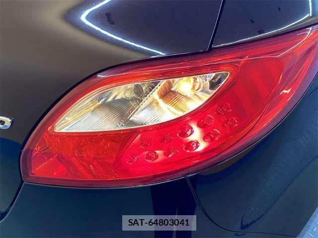 Mazda DEMIO 2011-06 8365647-17