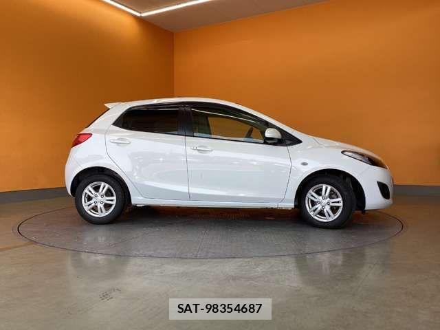 Mazda DEMIO 2014-03 8365649-5