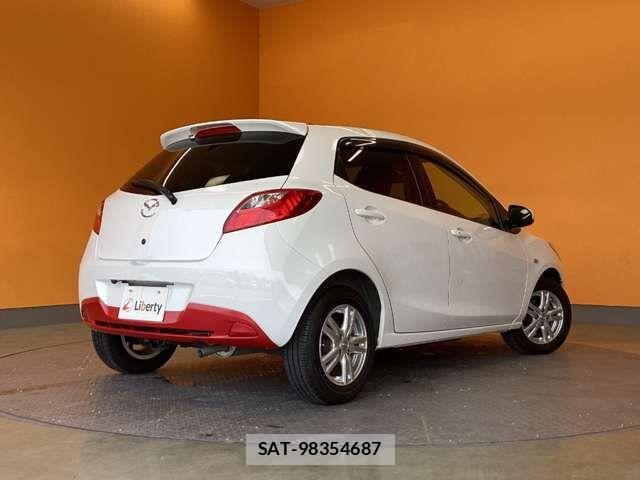 Mazda DEMIO 2014-03 8365649-6