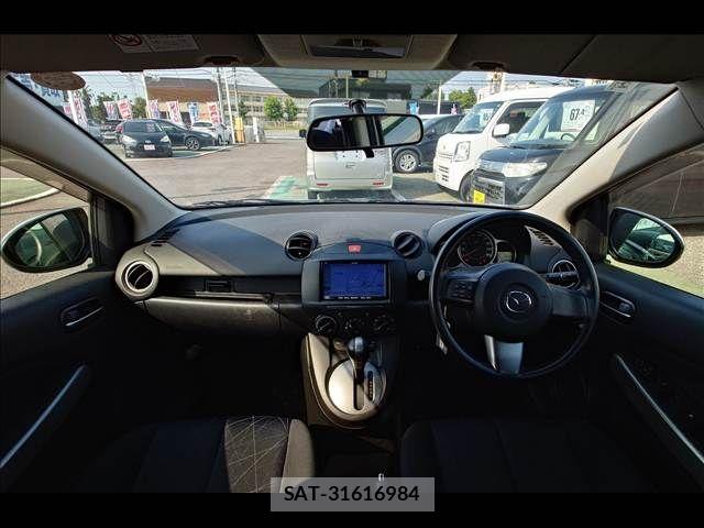 Mazda DEMIO 2012-02 8365655-1