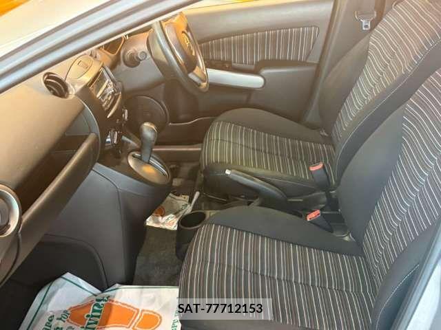 Mazda DEMIO 2010-11 8365650-13
