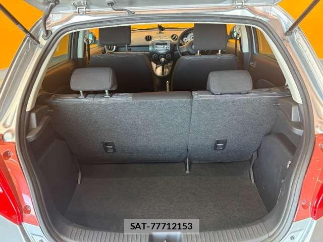 Mazda DEMIO 2010-11 8365650-15