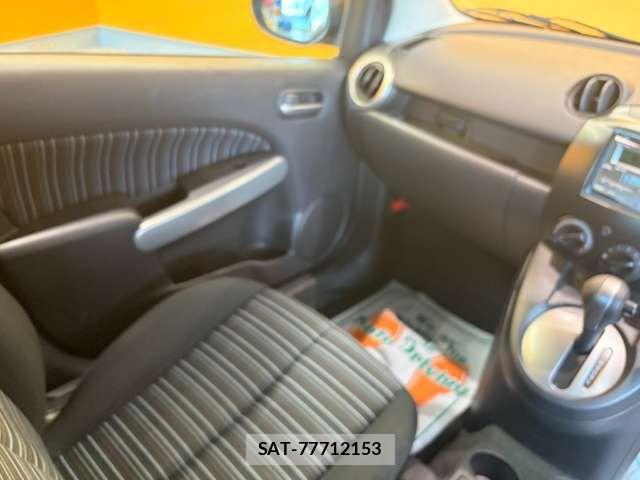 Mazda DEMIO 2010-11 8365650-19
