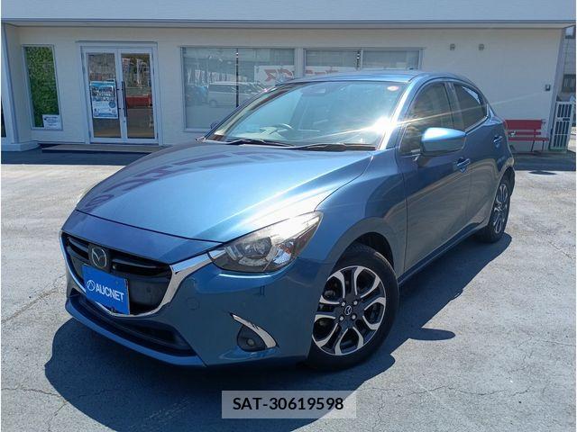 Mazda DEMIO 2018-09 8371614-0