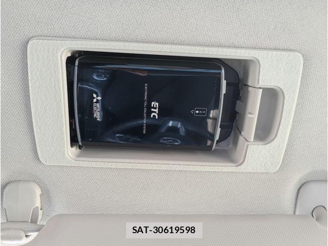 Mazda DEMIO 2018-09 8371614-13