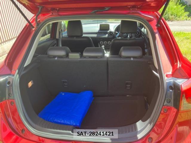 Mazda DEMIO 2016-01 8412087-9