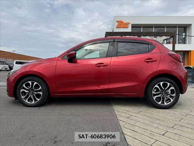 Mazda DEMIO 2015-10 8412088-10