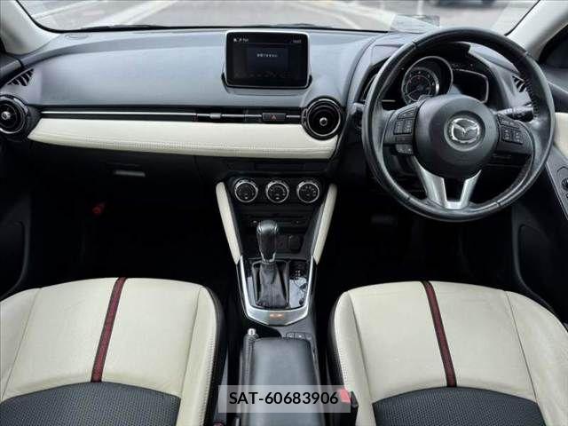 Mazda DEMIO 2015-10 8412088-1