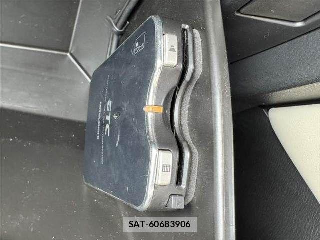 Mazda DEMIO 2015-10 8412088-27