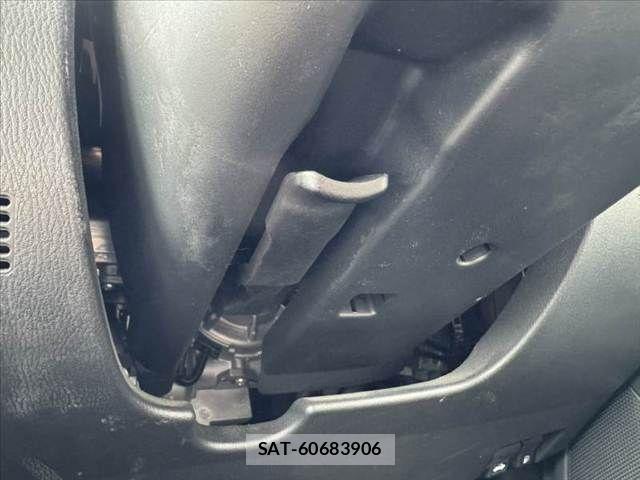 Mazda DEMIO 2015-10 8412088-29