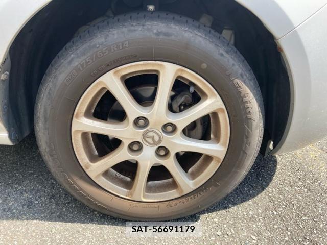 Mazda DEMIO 2011-08 8412110-4