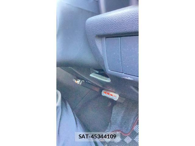 Mazda DEMIO 2013-08 8412099-13