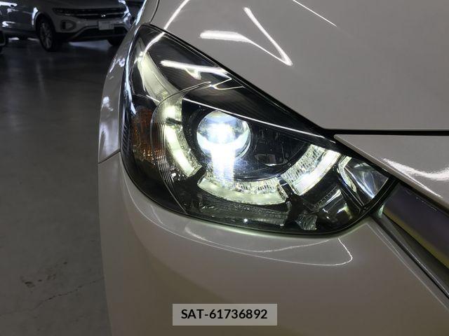 Mazda DEMIO 2015-11 8412067-24