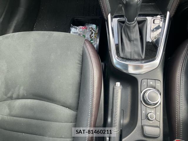 Mazda DEMIO 2016-11 8412089-19