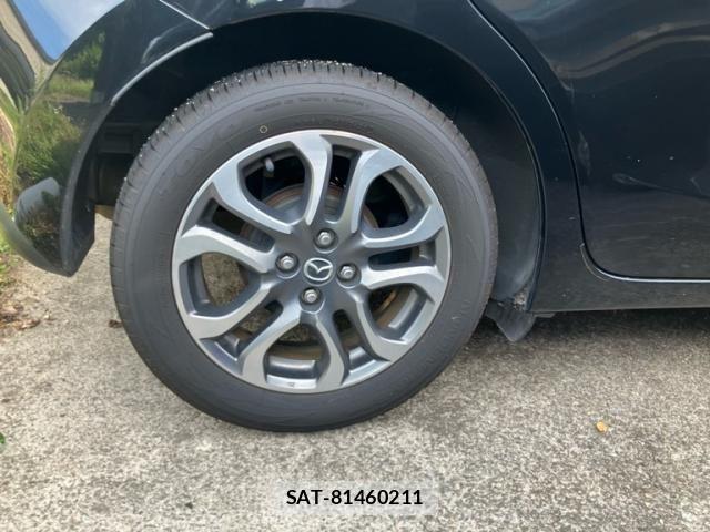 Mazda DEMIO 2016-11 8412089-6