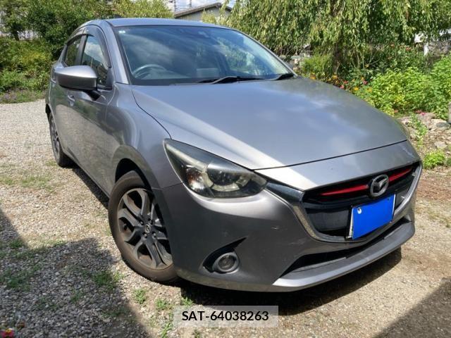 Mazda DEMIO 2015-02 8412100-1