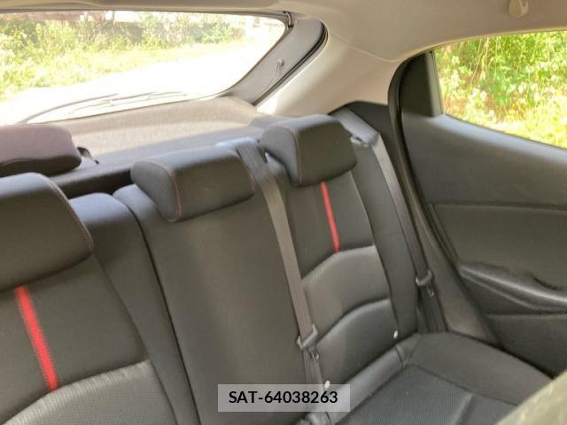 Mazda DEMIO 2015-02 8412100-22