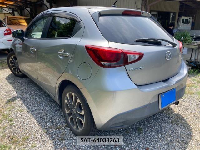 Mazda DEMIO 2015-02 8412100-3