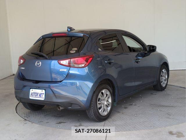 Mazda DEMIO 2017-02 8412086-1