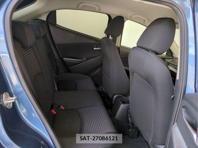 Mazda DEMIO 2017-02 8412086-28