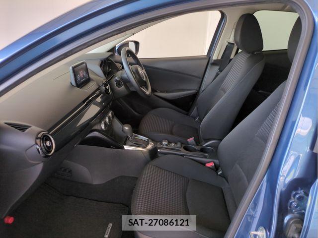 Mazda DEMIO 2017-02 8412086-3