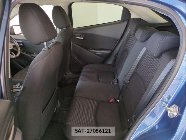 Mazda DEMIO 2017-02 8412086-4
