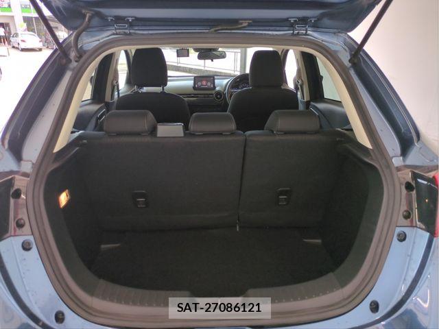 Mazda DEMIO 2017-02 8412086-6