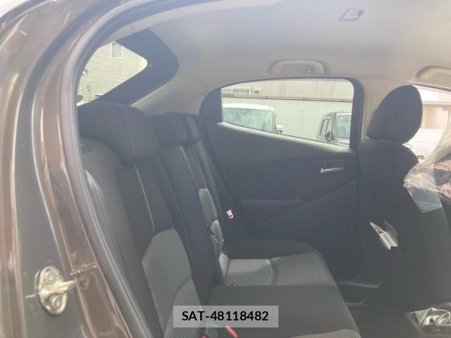 Mazda DEMIO 2017-03 8412070-11