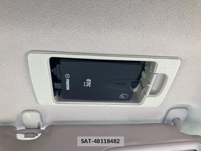 Mazda DEMIO 2017-03 8412070-22