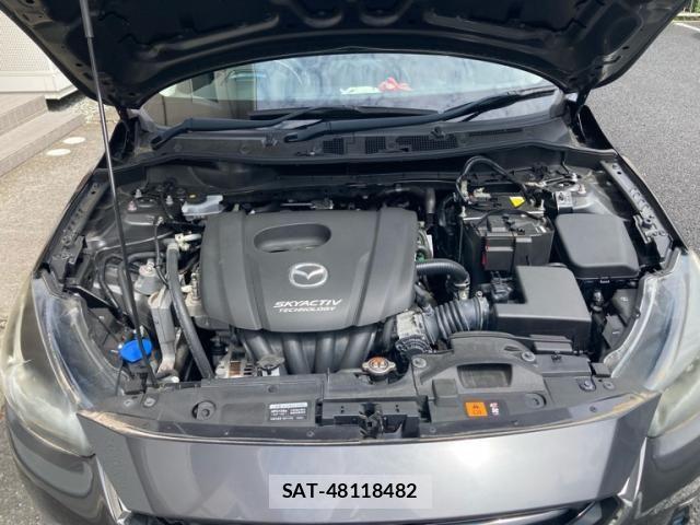 Mazda DEMIO 2017-03 8412070-8
