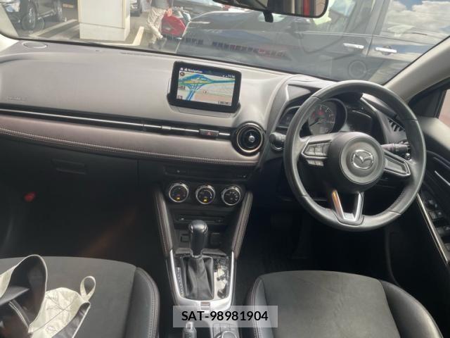 Mazda DEMIO 2017-08 8412068-13