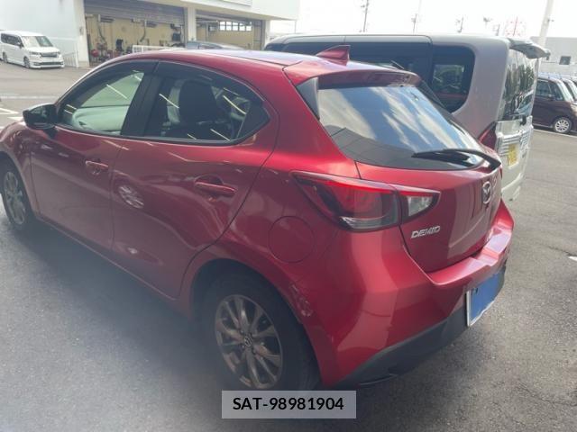 Mazda DEMIO 2017-08 8412068-4