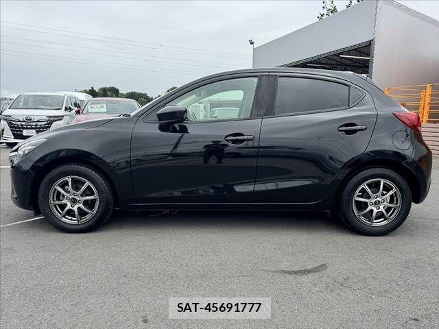 Mazda DEMIO 2016-03 8412071-10