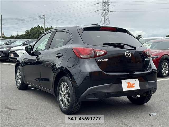 Mazda DEMIO 2016-03 8412071-12