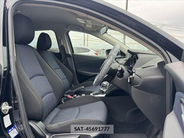 Mazda DEMIO 2016-03 8412071-15