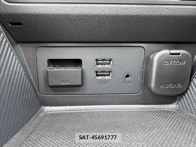 Mazda DEMIO 2016-03 8412071-27