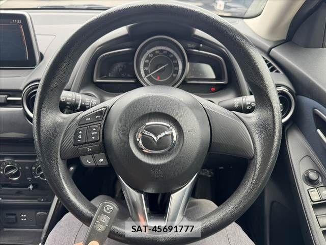 Mazda DEMIO 2016-03 8412071-6
