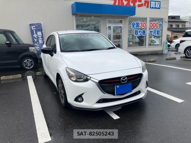 Mazda DEMIO 2014-12 8412069-0