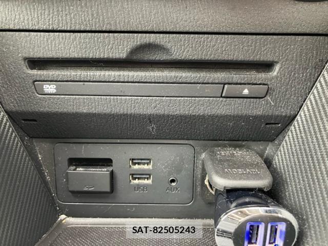 Mazda DEMIO 2014-12 8412069-16