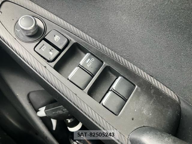 Mazda DEMIO 2014-12 8412069-19