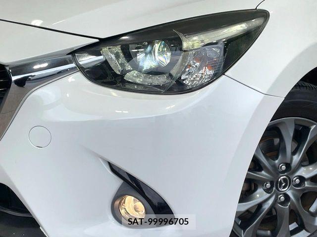 Mazda DEMIO 2015-04 8437641-11