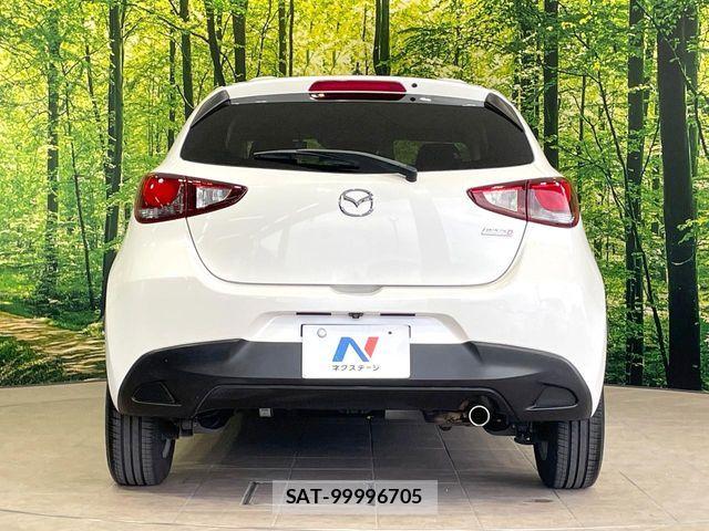 Mazda DEMIO 2015-04 8437641-14