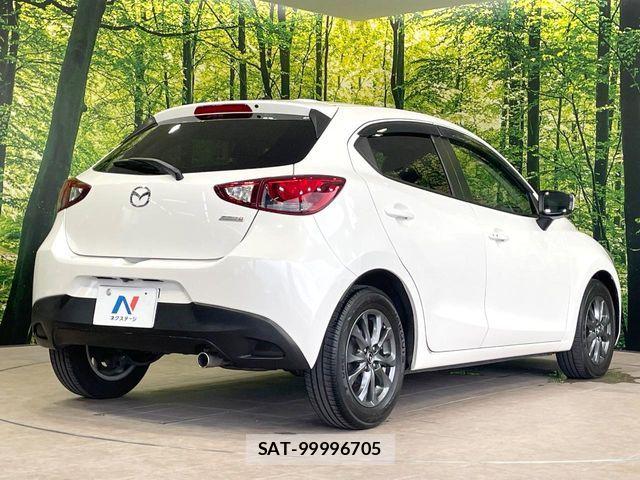 Mazda DEMIO 2015-04 8437641-16