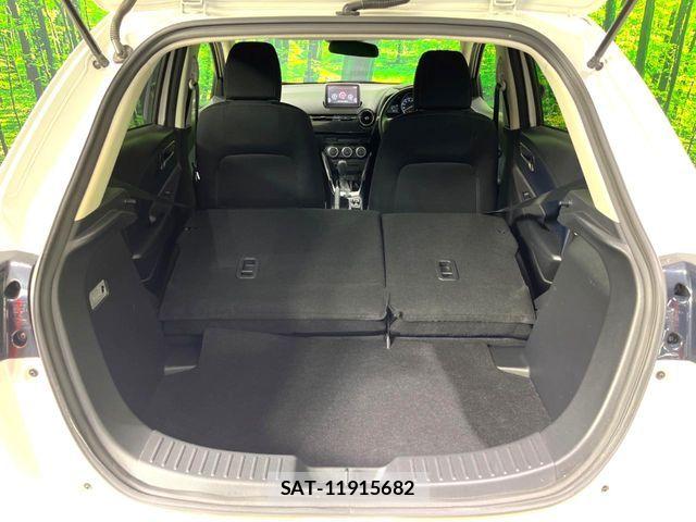 Mazda DEMIO 2015-12 8437631-10